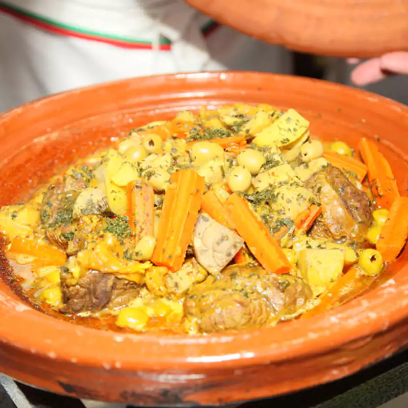 Marrakech : Dîner-spectacle au restaurant Dar Essalam